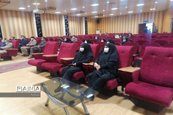آیین تجلیل از معاونان ،مربیان تربیتی و مشاوران در هفته تربیت اسلامی منطقه۱۸