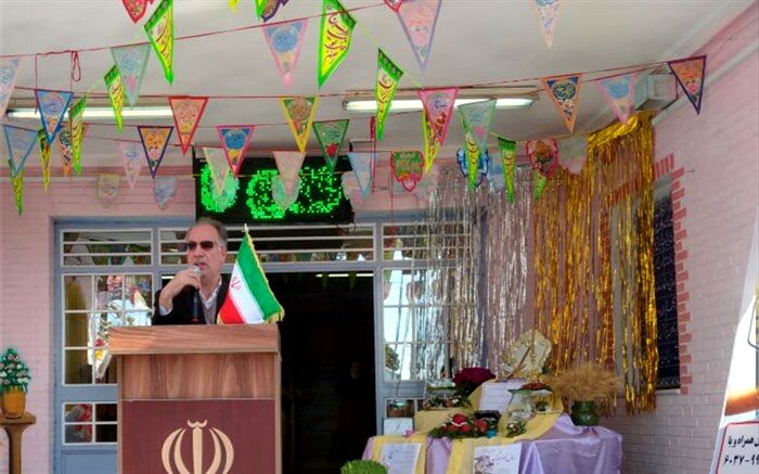 هدف از برگزاری جشن نیکوکاری در مدارس، آشنایی دانش‌آموزان با فرهنگ تکریم است