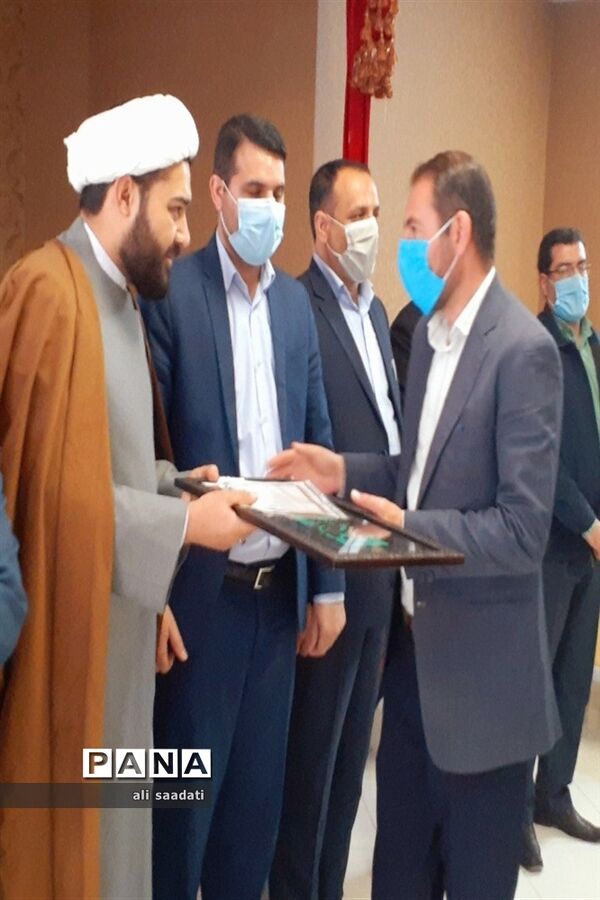 آیین تجلیل از معاونان پرورشی،مربیان و مشاورین مدارس شهرستان کلات