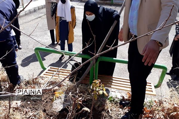 برگزاری مراسم روز درختکاری در مدارس شهرستان دماوند