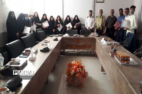 مراسم تقدیر از فعالان حوزه‌های سازمان دانش‌آموزی  شهرستان شادگان