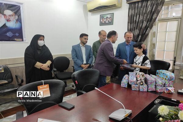 تقدیر از برگزیدگان جشنواره موسیقی دانش‌آموزی در گلوگاه