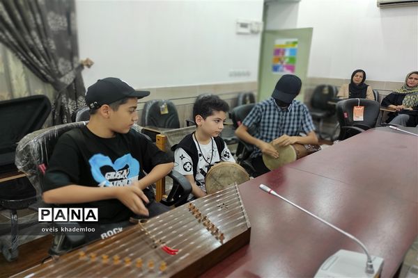 تقدیر از برگزیدگان جشنواره موسیقی دانش‌آموزی در گلوگاه