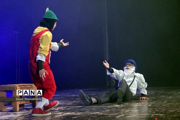 اجرای نمایش شاد و موزیکال پینوکیو  در اهواز