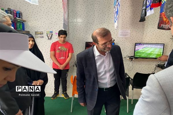 تجهیز مجموعه ورزشی شهید رجایی و استخر معلم در منطقه 8