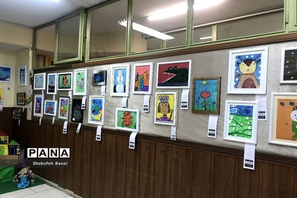 برپایی نمایشگاه دستاوردهای دانش‌آموزی منطقه یک
