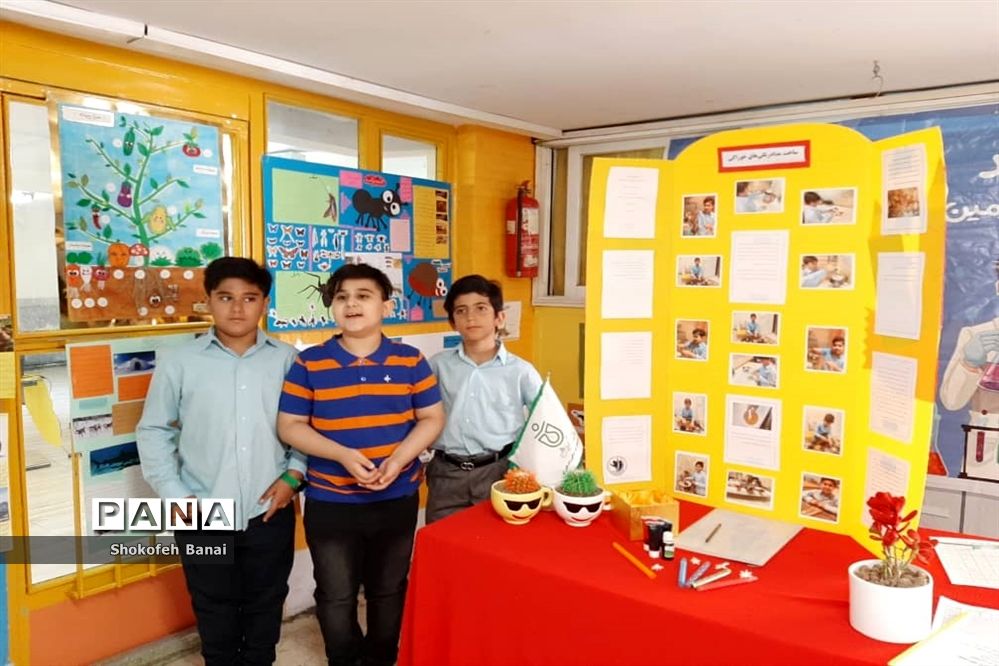 برپایی نمایشگاه دستاوردهای دانش‌آموزی منطقه یک