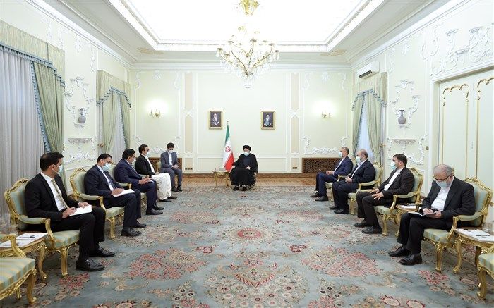 آیت‌الله رئیسی:‌ تقویت روابط تهران – اسلام آباد باعث ارتقای رونق اقتصادی و امنیت در منطقه می‌شود