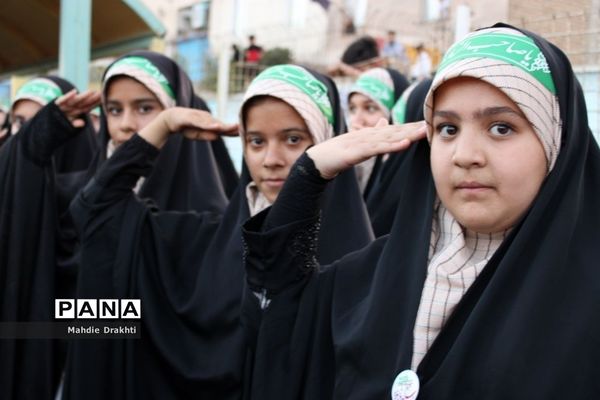 اجتماع پرشور خانواده‌‌های بهارستانی و ارادت به حضرت صاحب‌الزمان(عج)