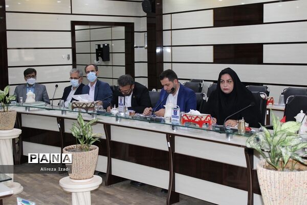 گردهمایی مجازی مدیران و روسای آموزش و پرورش شهرستان‌ها و مناطق استان بوشهر
