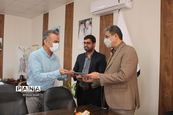 جلسه تقدیر از داوران و فعالان اجلاس استانی نماز