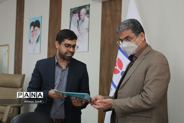 جلسه تقدیر از داوران و فعالان اجلاس استانی نماز