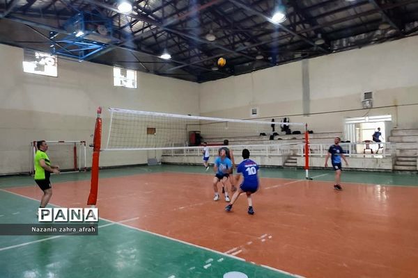 برگزاری مسابقات والیبال فرهنگیان در رودهن