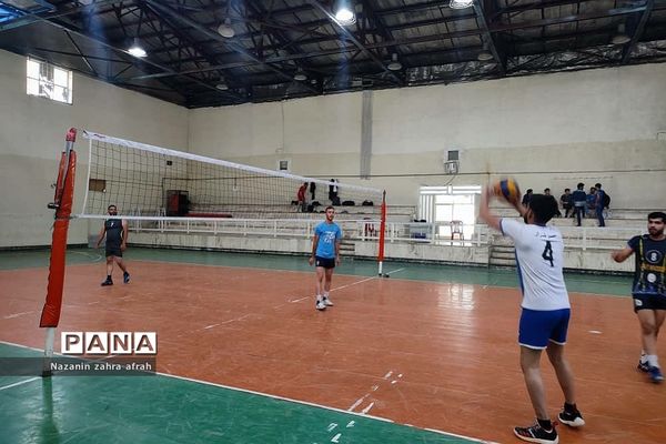 برگزاری مسابقات والیبال فرهنگیان در رودهن