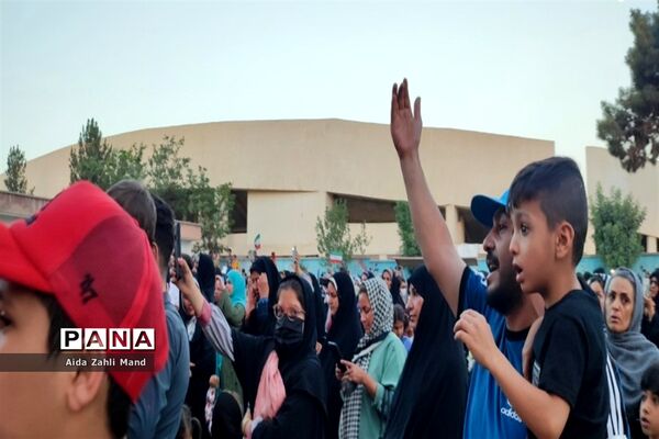 اجرای سرود سلام فرمانده در شهرستان رباط‌کریم