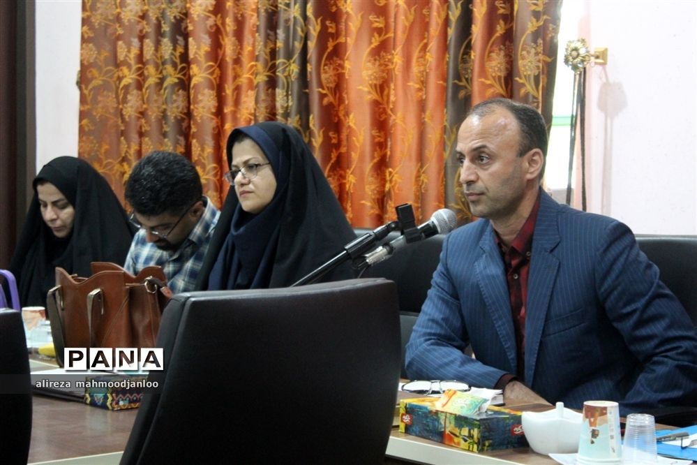 نشست مدیران مدارس شهرستان گلوگاه