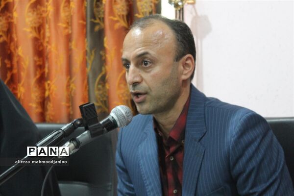 نشست مدیران مدارس شهرستان گلوگاه