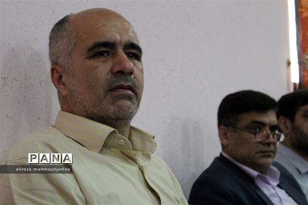 نشست مدیران مدارس شهرستان گلوگاه