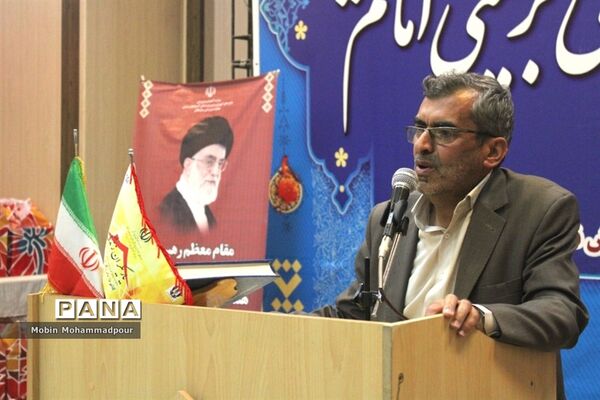 مراسم تجلیل از فعالان برنامه کنترل و کاهش آسیب‌های اجتماعی (طلاق) در تبریز