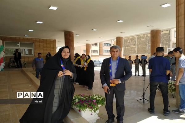 بهره‌برداری از مدرسه خیرساز با حضور وزیر آموزش و پرورش در شاهین‌شهر