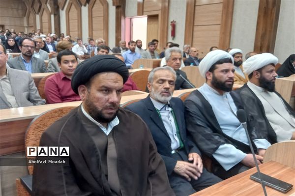 نشست استاندار خراسان رضوی  با فعالان فرهنگی و انقلابی، کاشمر