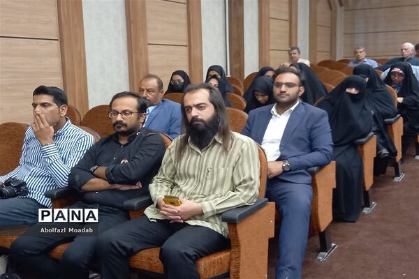 نشست استاندار خراسان رضوی  با فعالان فرهنگی و انقلابی، کاشمر