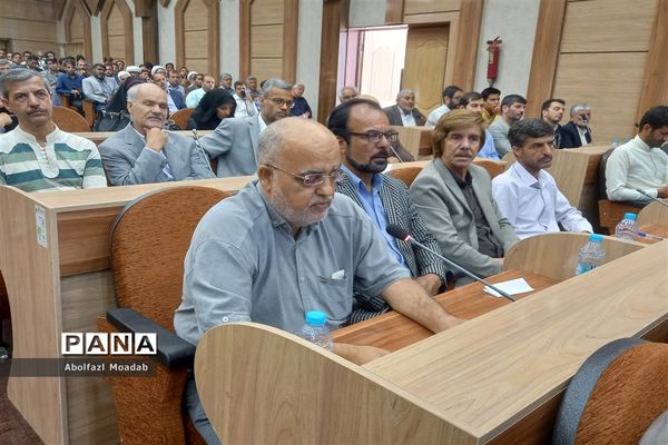 نشست استاندار خراسان رضوی  با فعالان فرهنگی و انقلابی، کاشمر