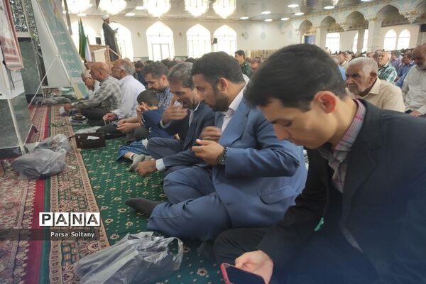 برگزاری نماز جمعه با حضور استاندار خراسان رضوی