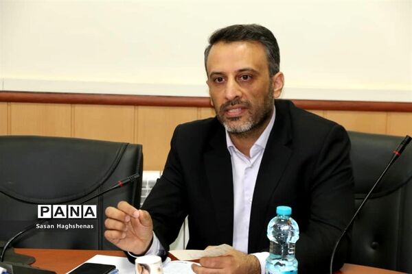 بازدید مدیرکل آموزش و پرورش شهرستان‌های استان تهران از اسلامشهر