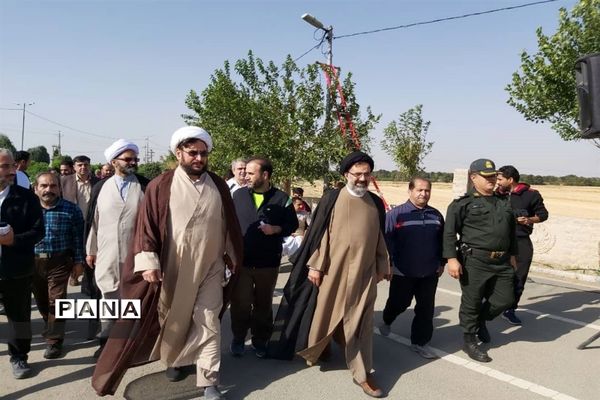 برگزاری همایش پیاده‌روی خانوادگی شهر مشکین دشت کرج