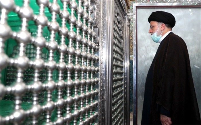آیت‌الله رئیسی حرم مطهر امامزاده موسی بن جعفر(ع) را زیارت کرد