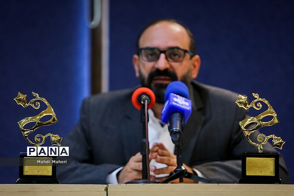 نشست رسانه‌ای جشنواره تئاتر کودک و نوجوان همدان