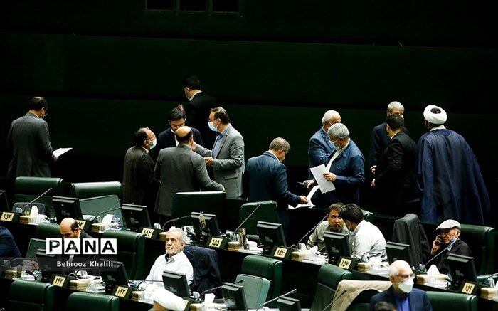 موافقت مجلس با اصلاح لایحه درآمد پایدار و هزینه شهرداری‌ها و دهیاری‌ها