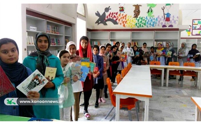 امانت‌دهی کتاب‌های کانون به کودکان و نوجوانان