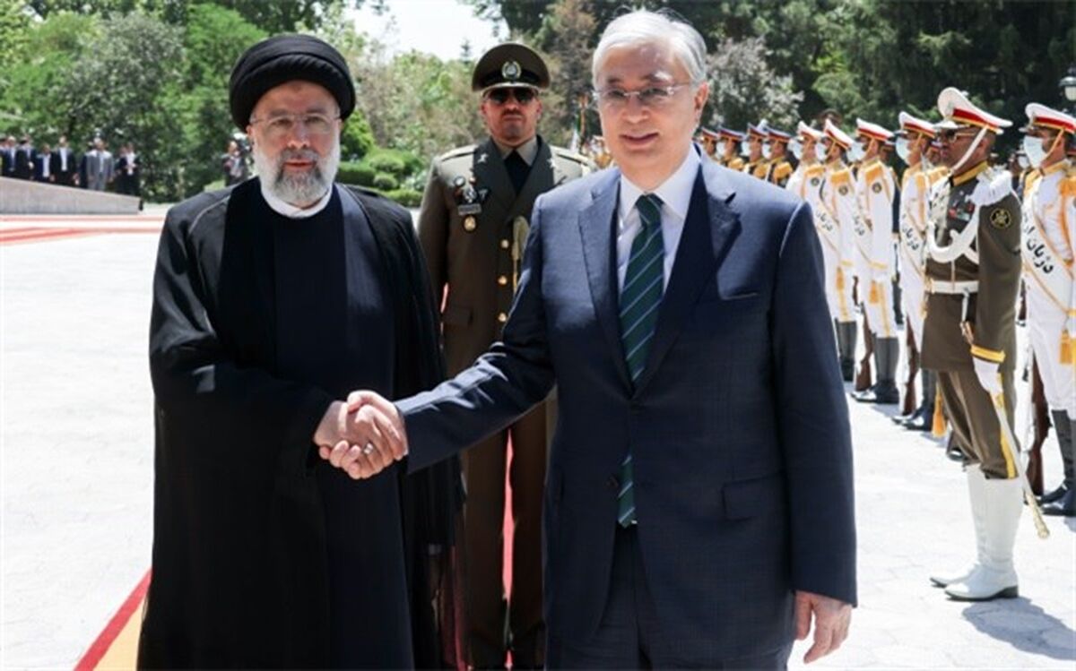 استقبال رسمی آیت الله رئیسی از رئیس‌جمهور قزاقستان