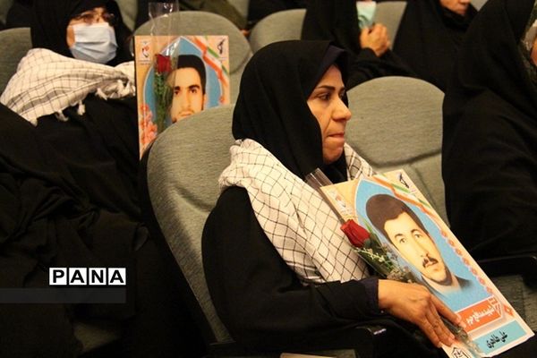 دومین شب کنگره ملی یازده هزار شهید عشایر