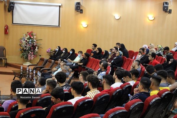 همایش آشنایی دانش‌آموزان اسلامشهر با رشته‌های فنی دانشگاه آزاداسلامی