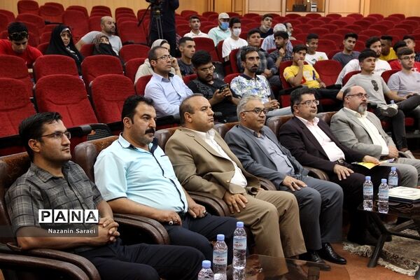 همایش آشنایی دانش‌آموزان اسلامشهر با رشته‌های فنی دانشگاه آزاداسلامی