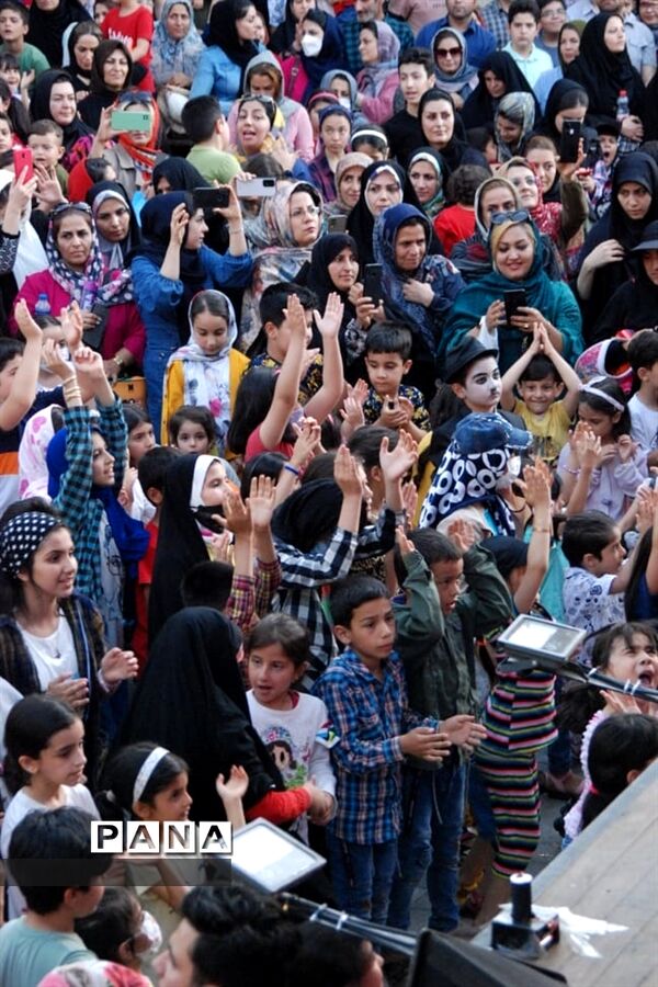 افتتاح جشنواره بین‌المللی تئاتر کودک و نوجوان در همدان