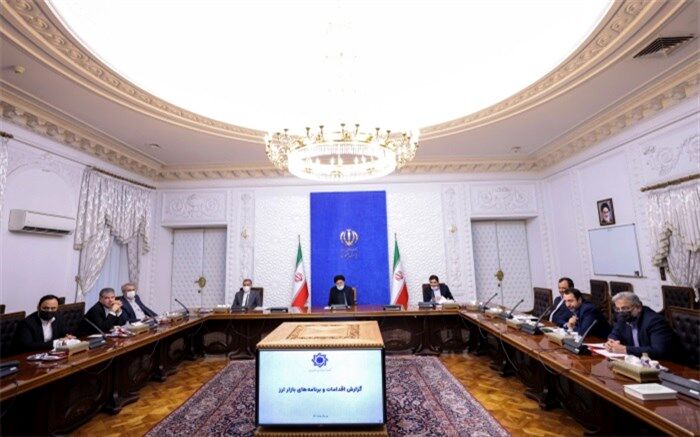 ‌موسسات مالی با فعالیت ناسالم ‌‌تعیین تکلیف شوند