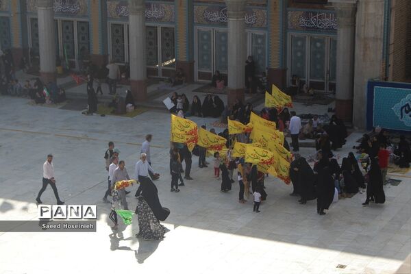 اجتماع هزاران نفری سرود سلام فرمانده در مسجد جمکران-1