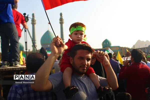اجتماع هزاران نفری سرود سلام فرمانده در مسجد جمکران -2