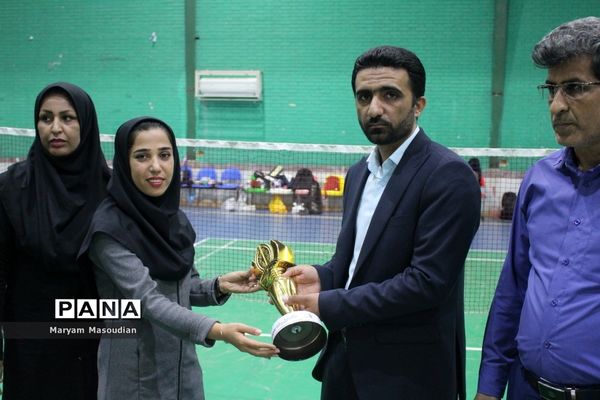 جشنواره فرهنگی ورزشی فرهنگیان استان بوشهر رشته ورزش بدمینتون  بانوان