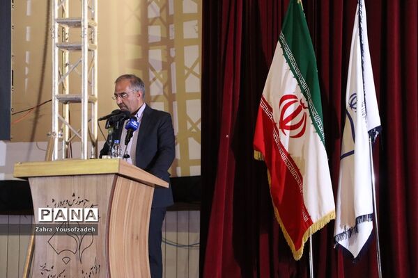 دیدار وزیر آموزش و پرورش با جمعی از معلمان و مدیران آموزش و پرورش استان فارس