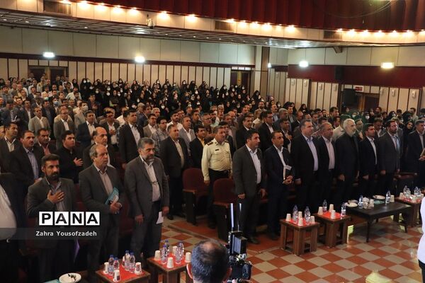 دیدار وزیر آموزش و پرورش با جمعی از معلمان و مدیران آموزش و پرورش استان فارس