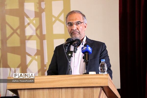 دیدار وزیر آموزش و پرورش با جمعی از معلمان و مدیران آموزش و پرورش استان فارس