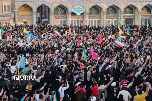 همخوانی سرود سلام فرمانده در مسجد مقدس جمکران-3