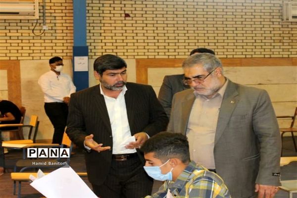 بازدید سرپرست اداره‌کل آموزش و پرورش خوزستان از حوزه آزمون نمونه دولتی حمیدیه