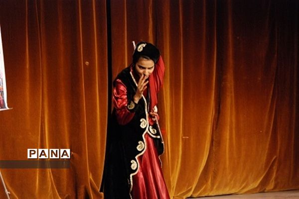 آخرین اجراهای بخش زیر 18 سال جشنواره تئاتر کودک و نوجوان