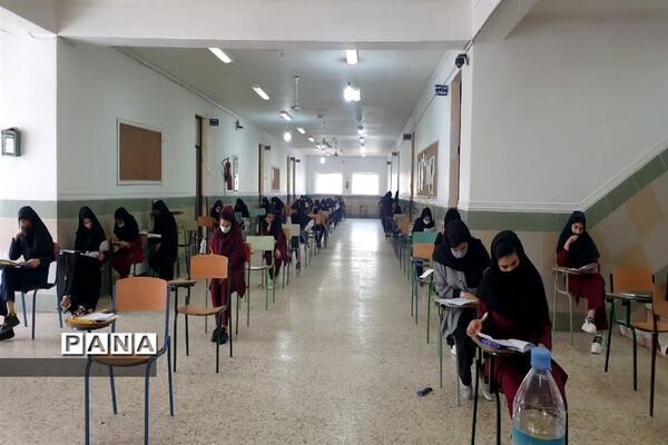 رقابت ۳۳۰ دانش‌آموز در آزمون مدارس نمونه دولتی